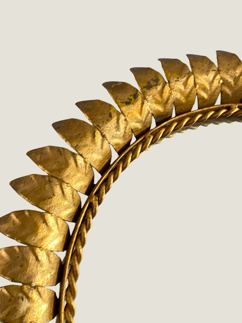 MIROIR SOLEIL EN METAL DORE - MID CENTURY - CIRCA 1950